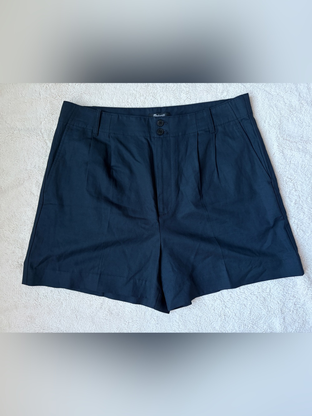 Like New Madewell Classic Navy Women's Shorts With Pleats Size 12